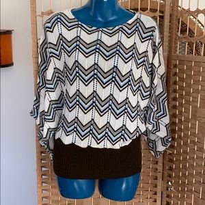 Super cute knit sweater. Form fitting bottom
